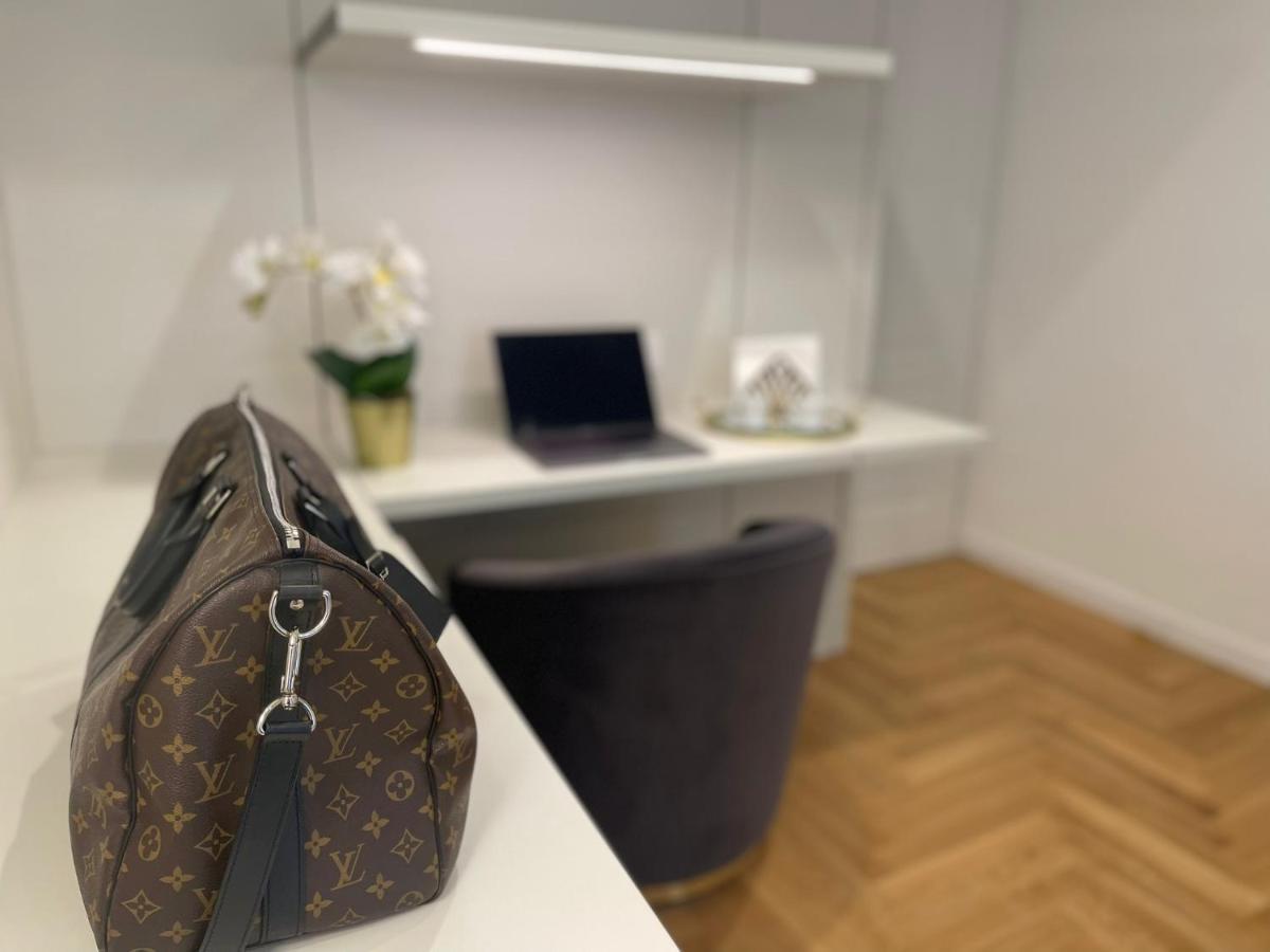 Bellagio Luxury Suites Apartments מראה חיצוני תמונה