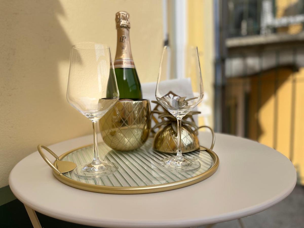 Bellagio Luxury Suites Apartments מראה חיצוני תמונה