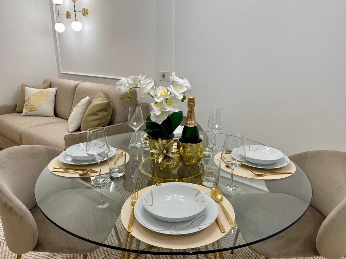 Bellagio Luxury Suites Apartments מראה חיצוני תמונה